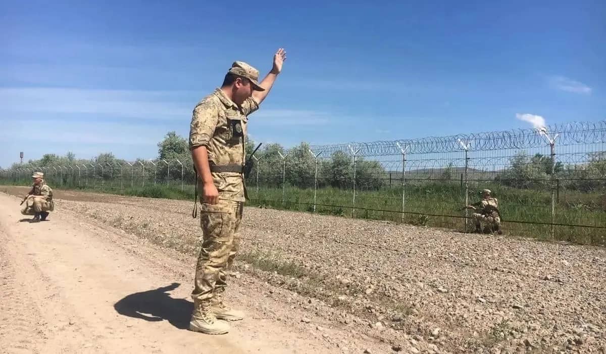 На границе Казахстана изъяты наркотики, оружие и товары на сотни миллионов тенге