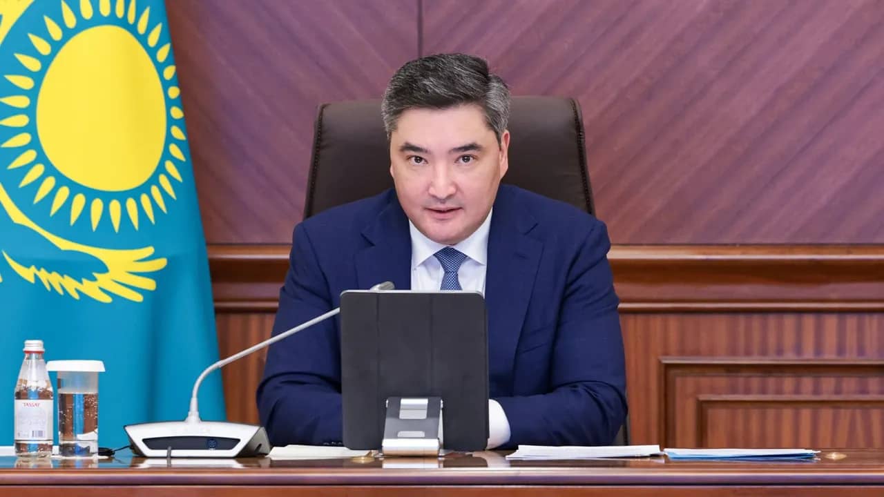 Бектенов взял под личный контроль ситуацию с пожаром на «Казцинке»