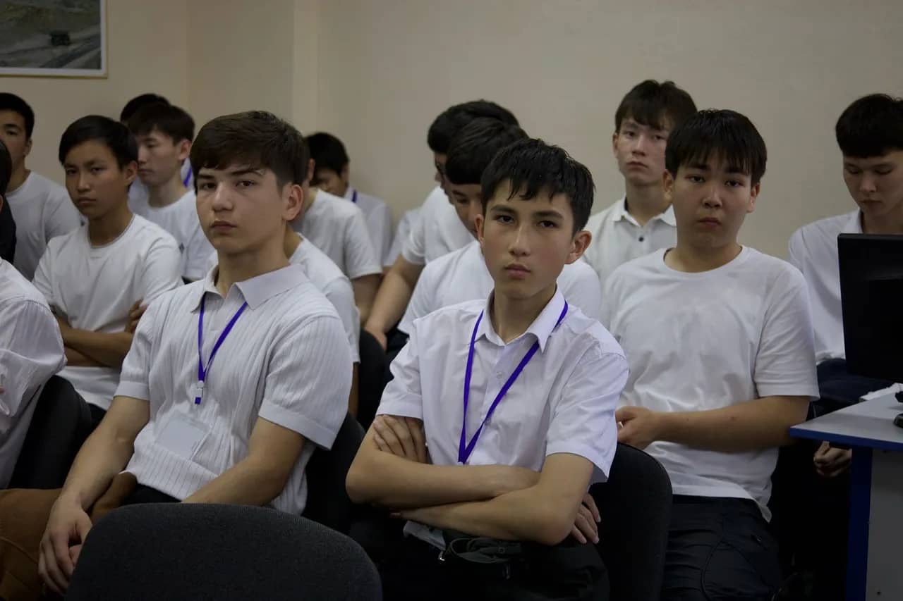 «Начни с себя»: в Улытау прошла экологическая акция среди молодежи