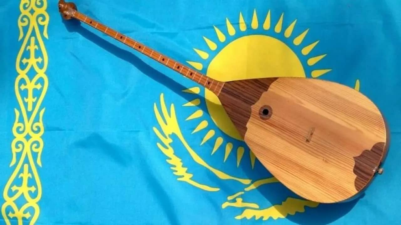 ЮНЕСКО поздравило казахстанцев с Национальным днем домбры