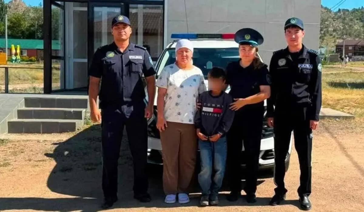 В Баянаульском районе ребенок один вышел на трассу и прошел семь километров