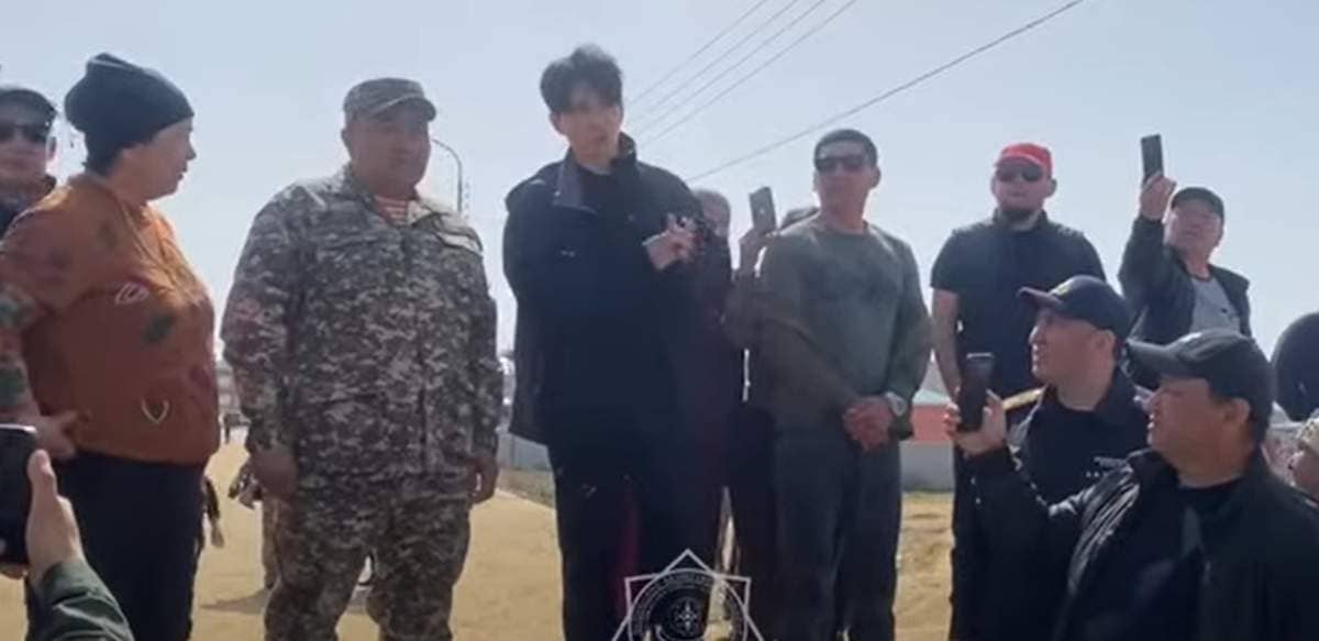Димаш Құдайберген Құлсары тұрғындарына қолдау білдірді