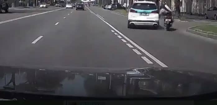 Алматыда жол ережесін бұзған полиция көлігі апатқа ұшырады
