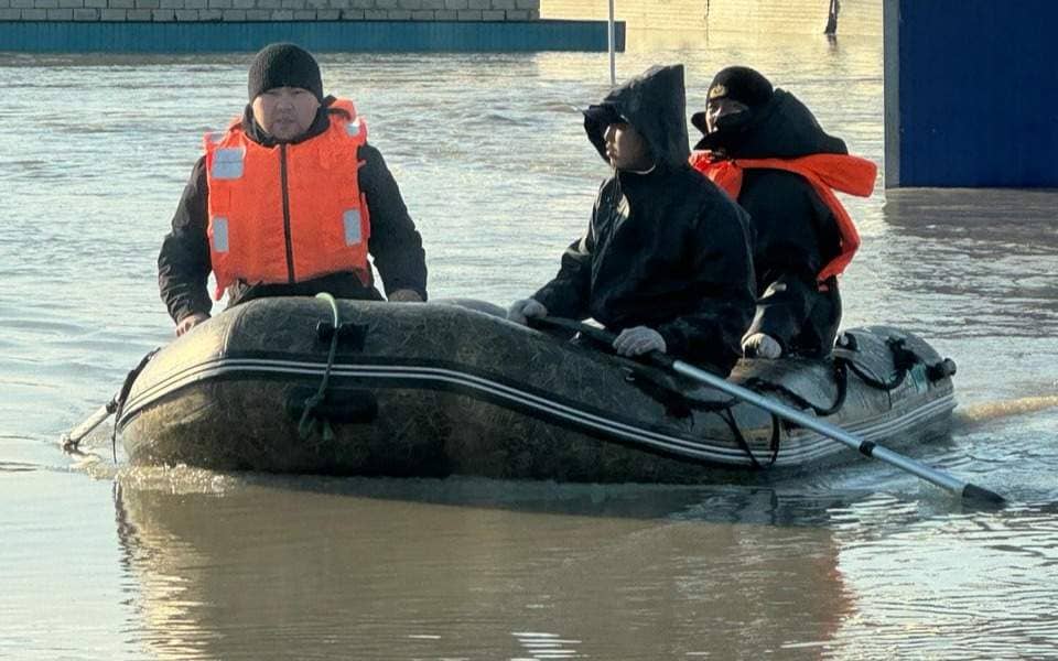 Тасқыннан эвакуацияланған адамның саны 97 мыңнан асты