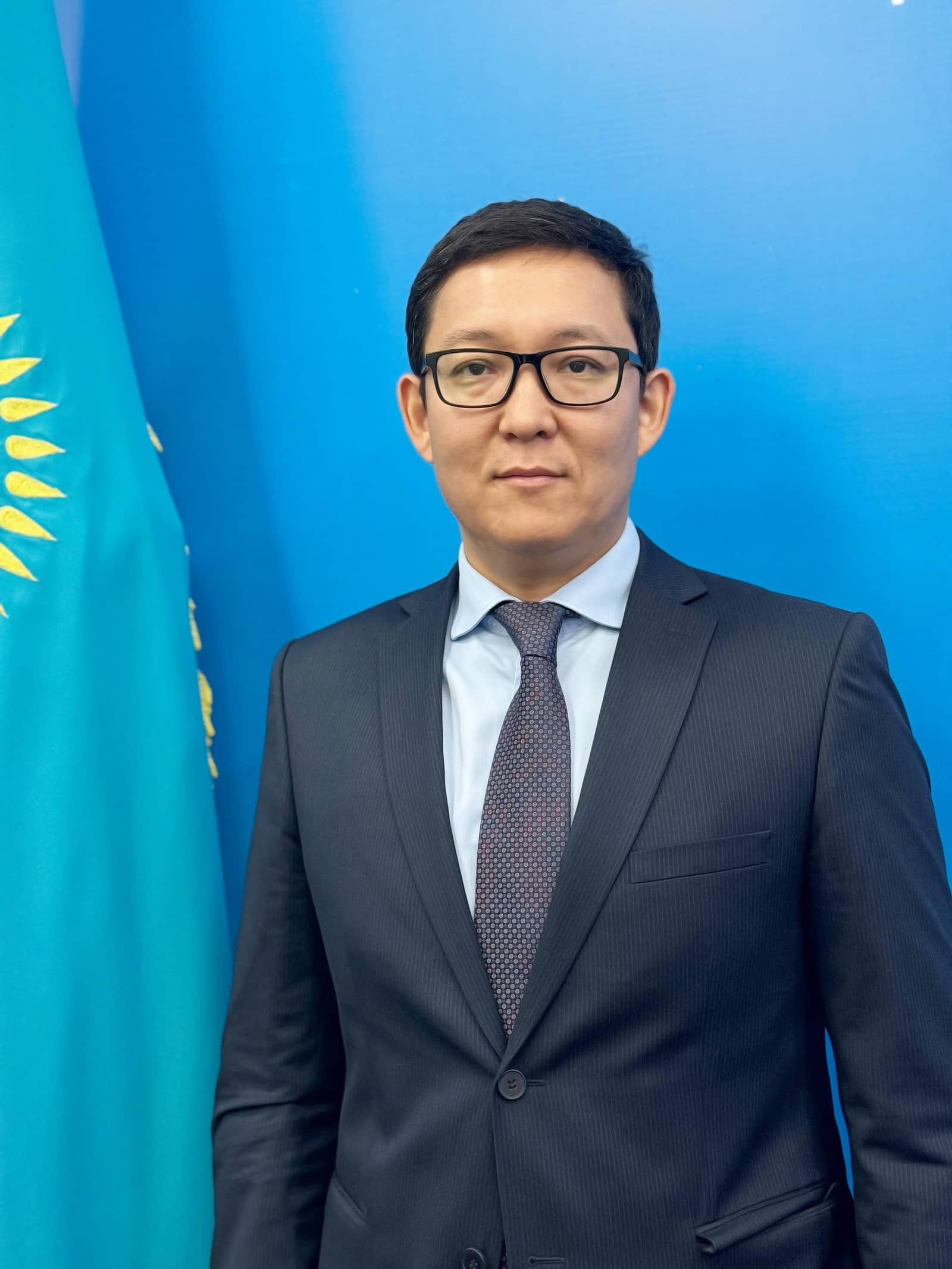 Президенттік жастар кадр резервінің мүшесі: жаңадан құрылған Алатау қаласының әкімі тағайындалды