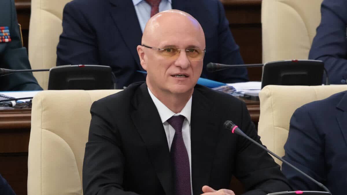 Халық сынынан көз ашпаған Роман Скляр жаңа лауазымға тағайындалды