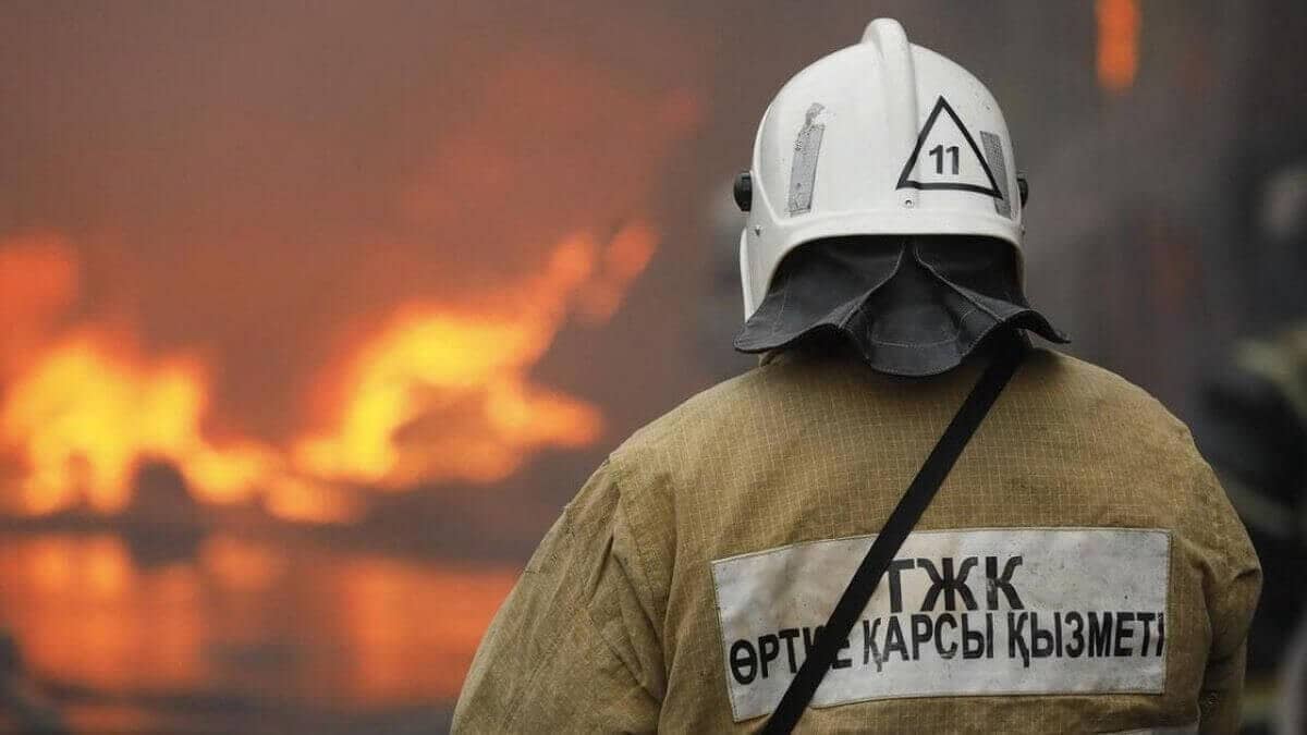 Павлодарда медициналық орталық өртенді