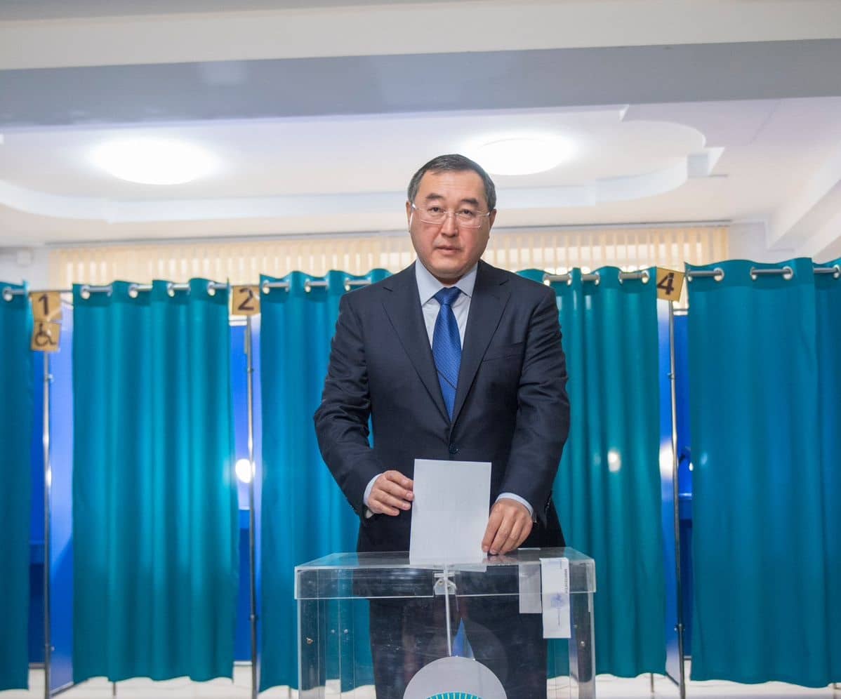 Үмікет адамдардың бүгінгі таңдауына қарай жұмыс істейді - Сұлтанғазиев