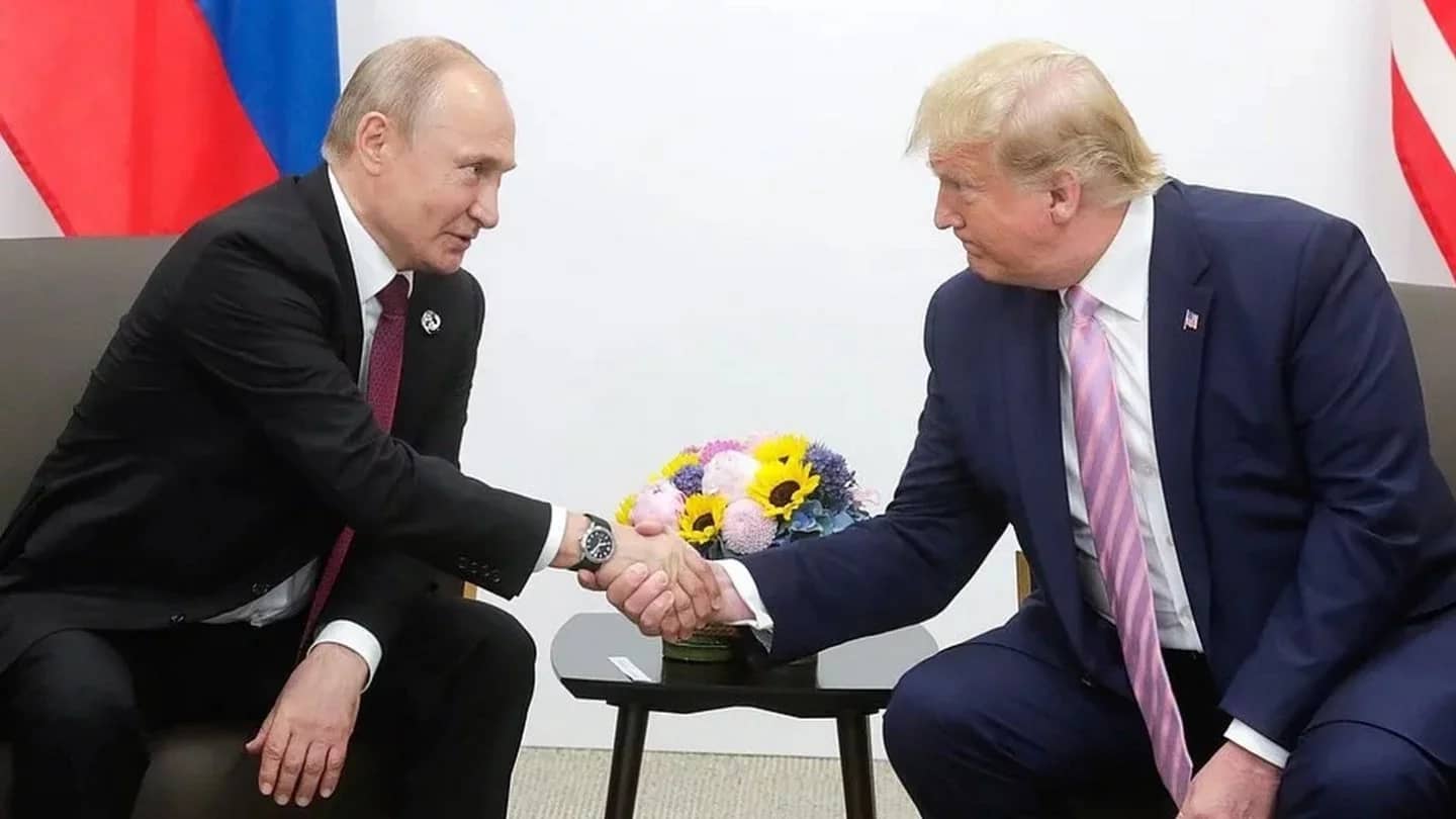 Трамп пен Путин құпия келіссөз жүргізді: Украинадағы соғыс тоқтай ма?