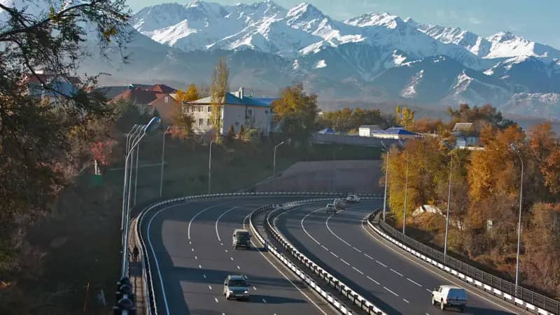 Алматының кей жерлерінде жүру ақылы болады