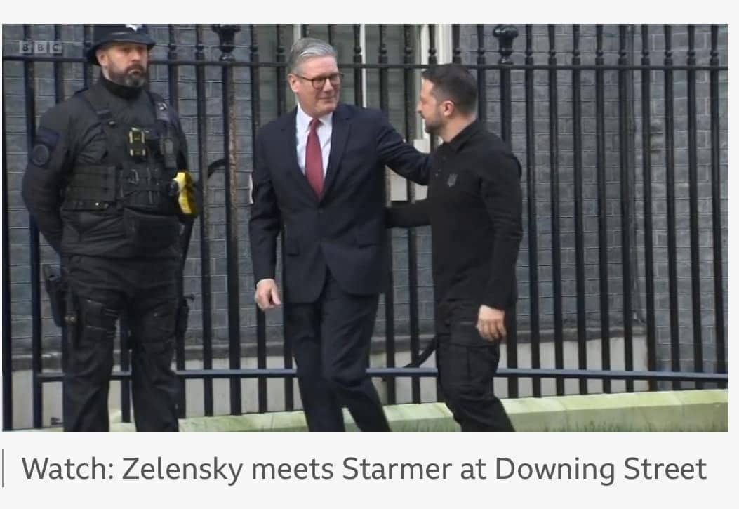 Трамппен жанжалдан кейін Зеленскийді Ұлыбритания премьер министрі қошаметпен қарсы алды