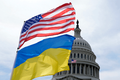 Саяси қысымның салдары: Америка үш жылдан аса Ресеймен соғысып жатқан Украинаға әскери көмекті тоқтатты