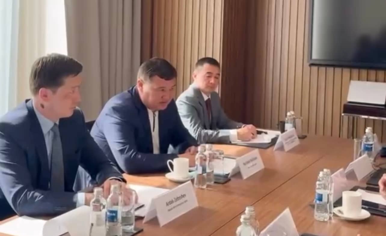 Нұрлыбек Нәлібаев вьетнамдық компания басшылығымен кездесті