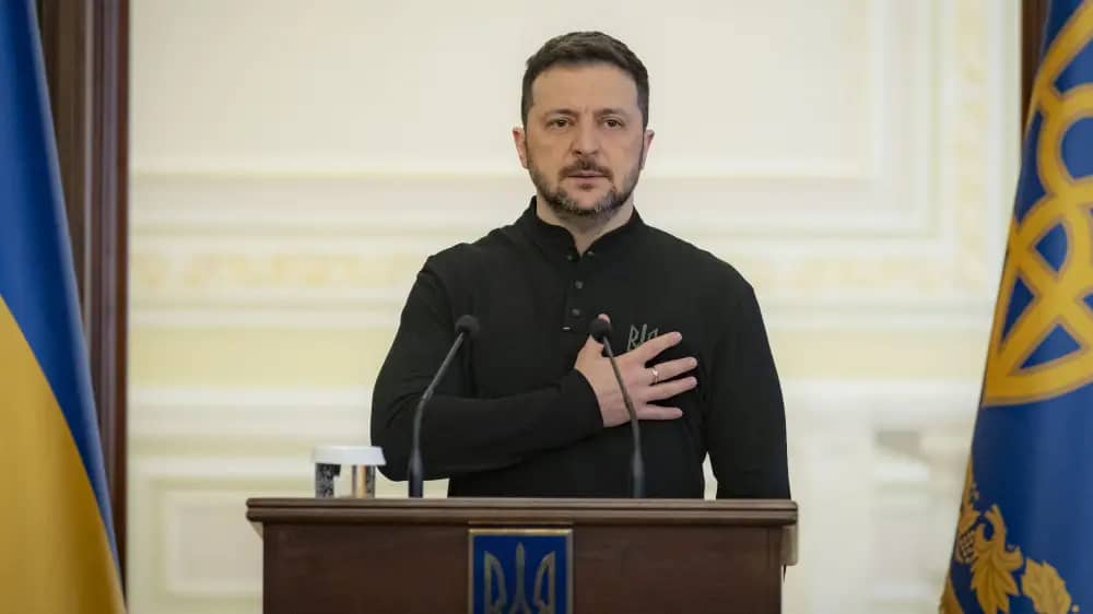 Зеленский Трамптың Крымға қатысты сынына жауап берді: "Украина Конституциясынан ешқашан таймайды"