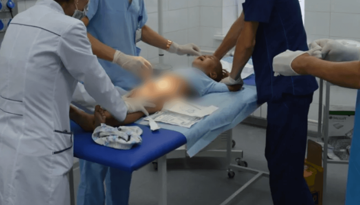 «Баланың жыныс мүшесін лазермен кесіп тастаған»:  Павлодарда хирург сотқа тартылмақ