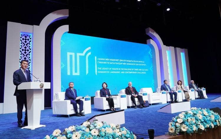 Түркістанда Ясауи мұрасына арналған халықаралық симпозиум басталды – Ерлан Қарин Президент құттықтауын жеткізді