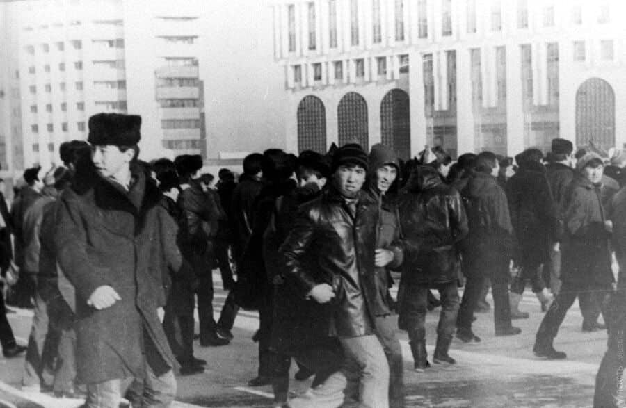 Желтоқсан оқиғасы: Ақтөбелік азамат 39 жылдан кейін толық ақталды