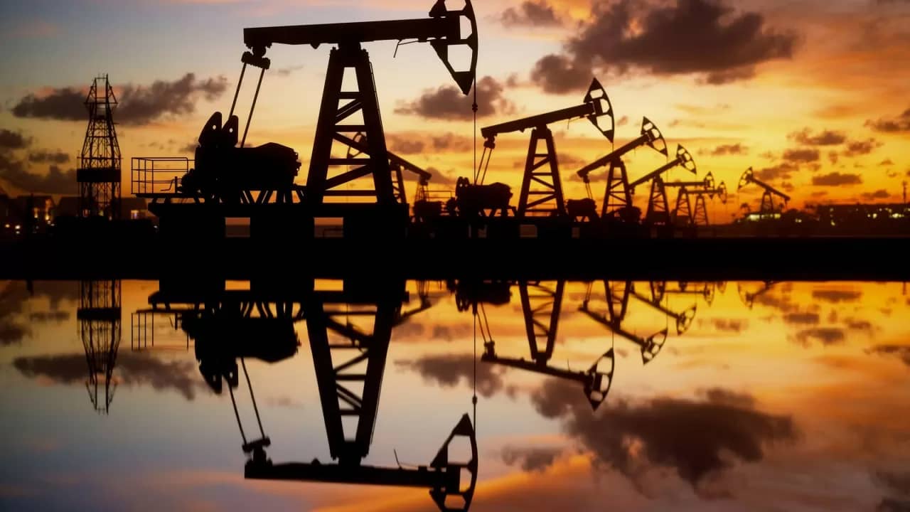 Что происходит с ценами на нефть на фоне атаки на Катар