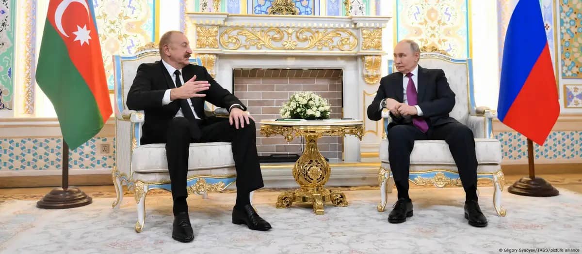 Путин признал ответственность России за крушение самолёта AZAL