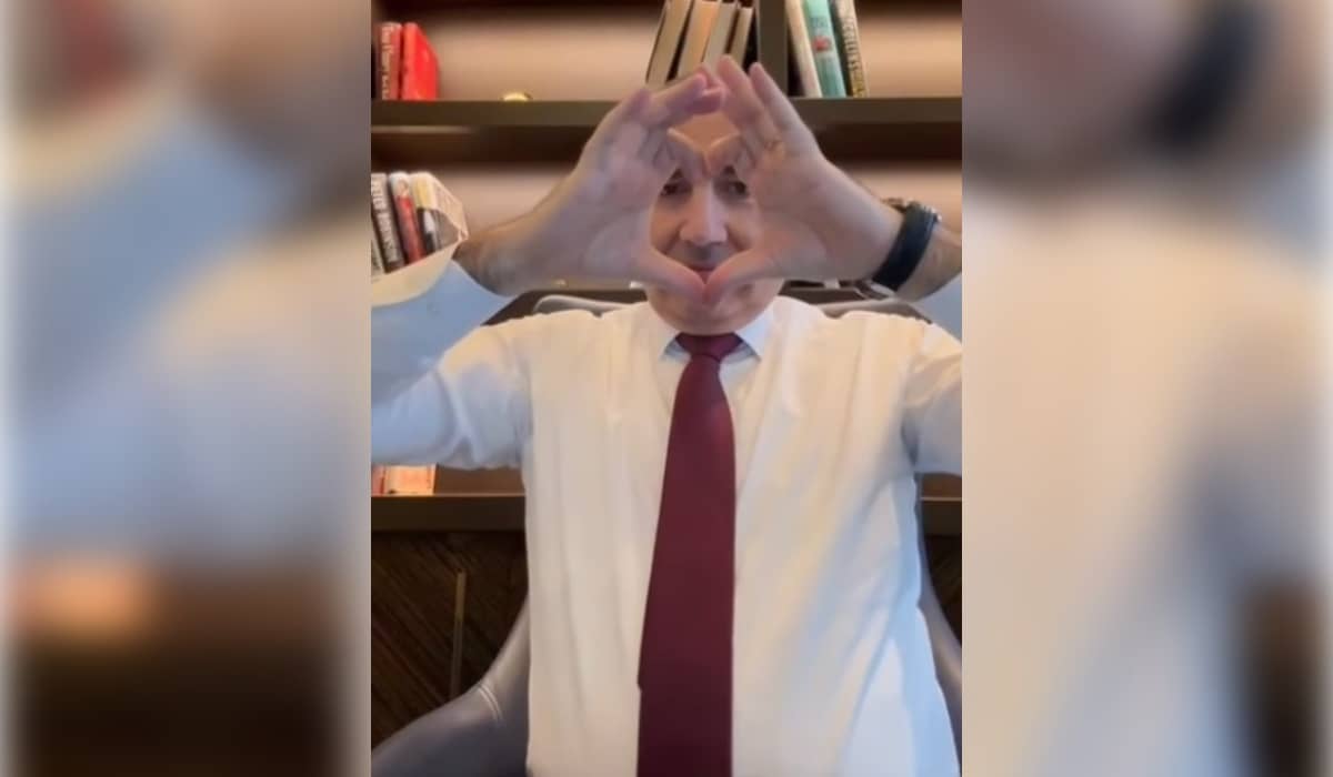 Армянский лидер прибыл в Астану: видео с утренним приветствием вызвало бурю комментариев