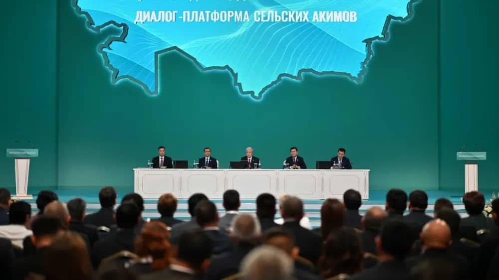 Тоқаев ауыл әкімдерін жақтап сөйледі: Оларға қандай билік беріледі?