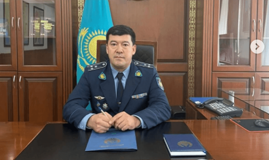 «Әкімі қызқұмар, полициясы бандит»: Ақтауда генералдар қылмыстық топ құрған деп айыпталды