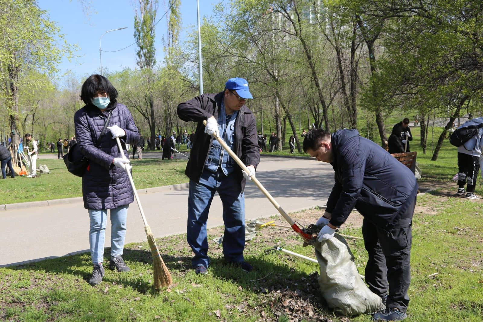 Чистота под контролем: в Наурызбайском районе установили 40 камер на мусорных площадках