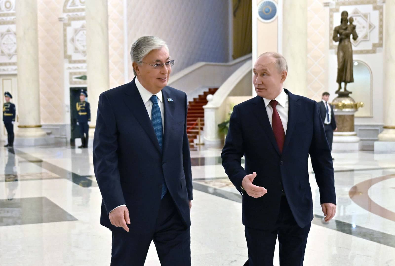 Путин Тоқаев пен Назарбаевты Жаңа жылмен құттықтады: тағы кімдер тізімде?