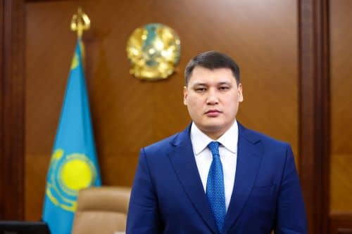 «Мұсылмандардың мерекесі емес»: Руслан Берденов жаңажылдық кешті тойлауға тыйым салды деген ақпарат тарады