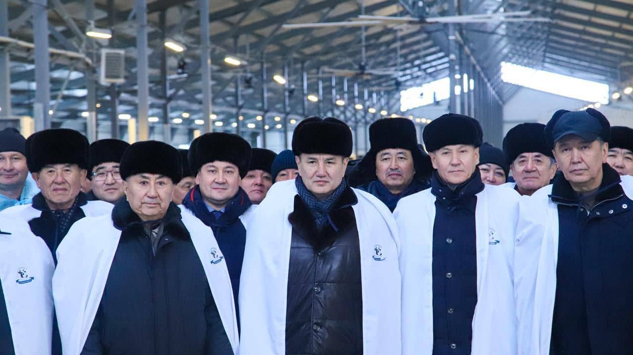 Современную молочно-товарную ферму на 1075 голов открыли в районе Алтай