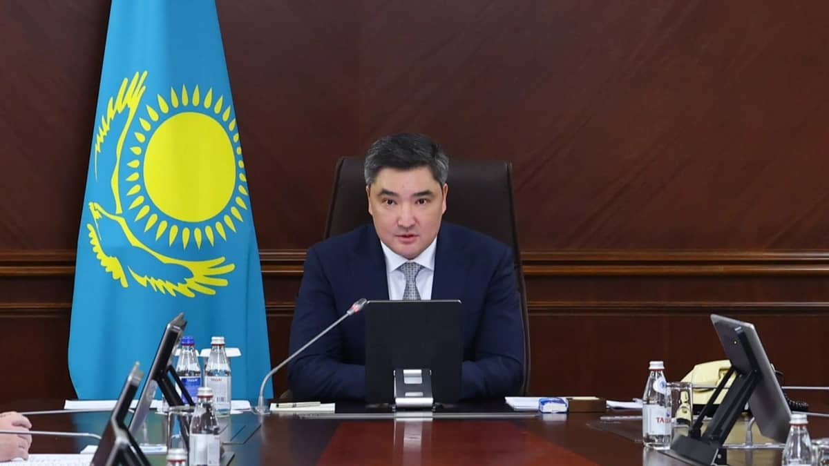 «Надо переходить от слов к делу»: Бектенов призвал госорганы к реальным результатам