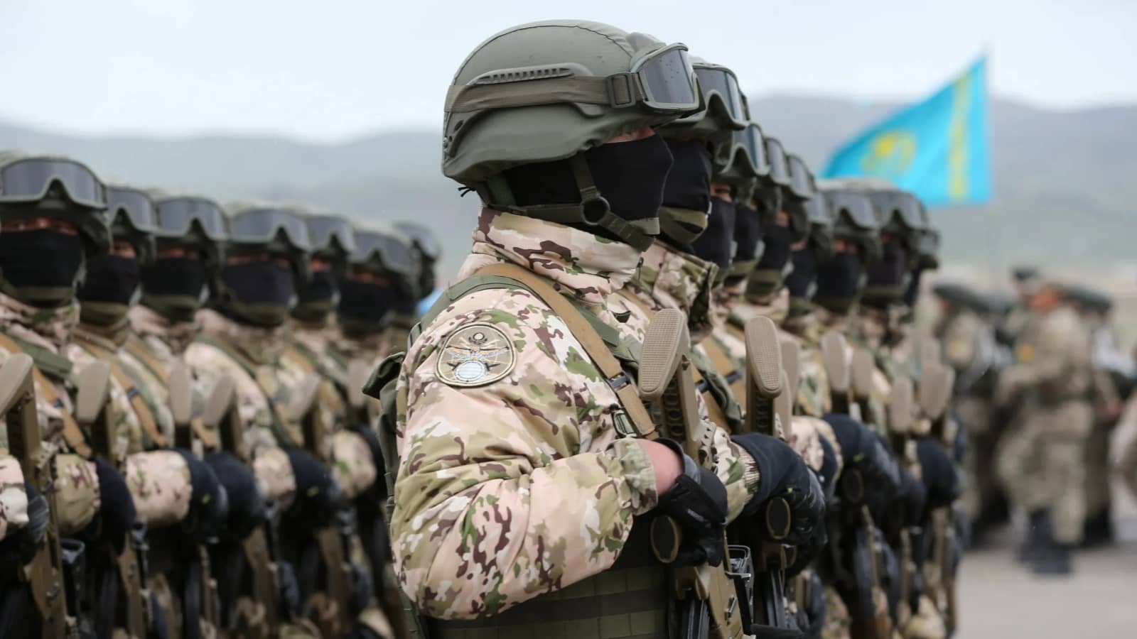 Глава государства возьмет под личный контроль вопросы дисциплины в армии