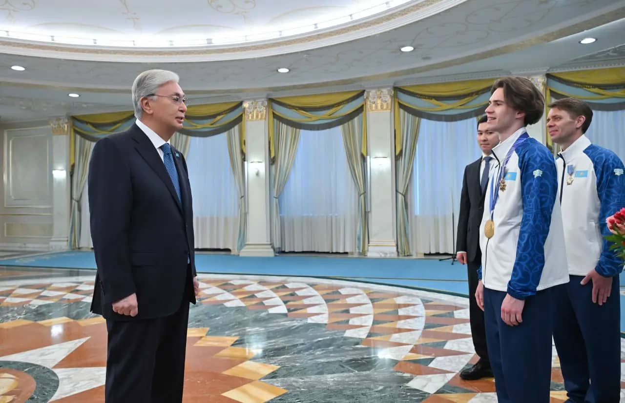 «Сөзсіз, тарихи жетістік, нағыз триумф»: Тоқаев Олимпиада чемпионы Михайл Шайдоровты марапаттады