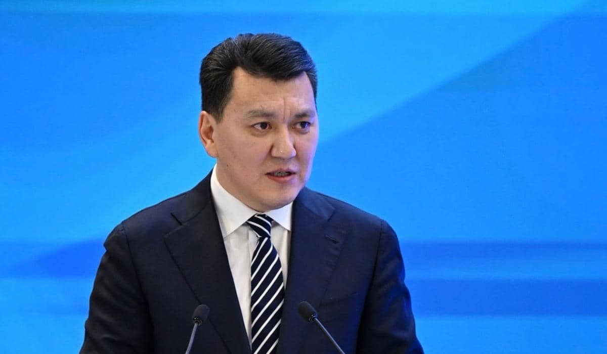 Ерлан Карин: новая Конституция отвечает на ключевой вопрос – куда страна идет и каким будет Казахстан в будущем