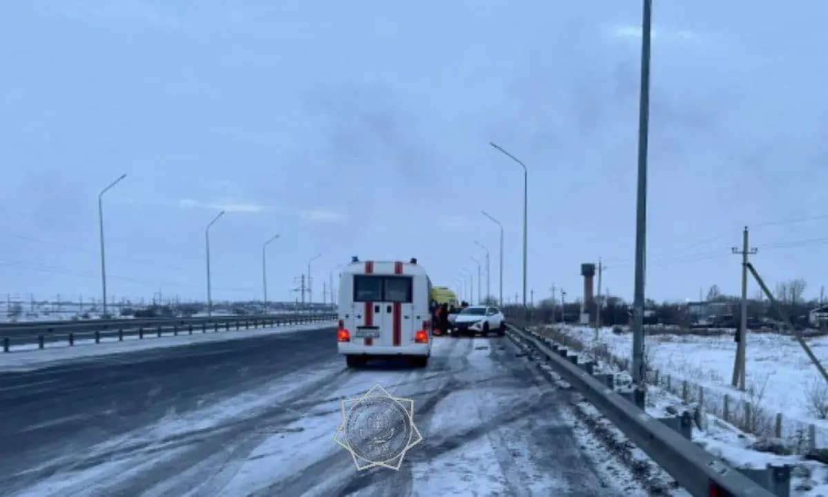 Столкновение двух автомобилей в Кызылординской области: пострадали пять человек