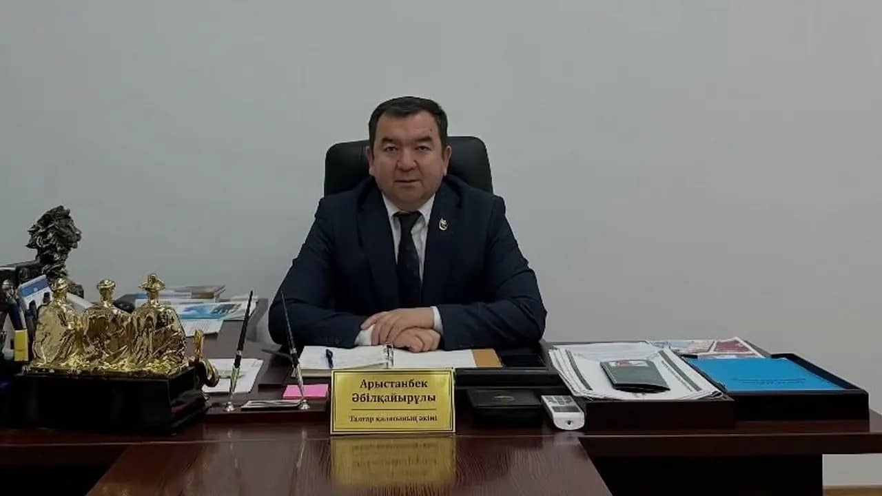Ставший популярным в TikTok глава Талгара покинул пост