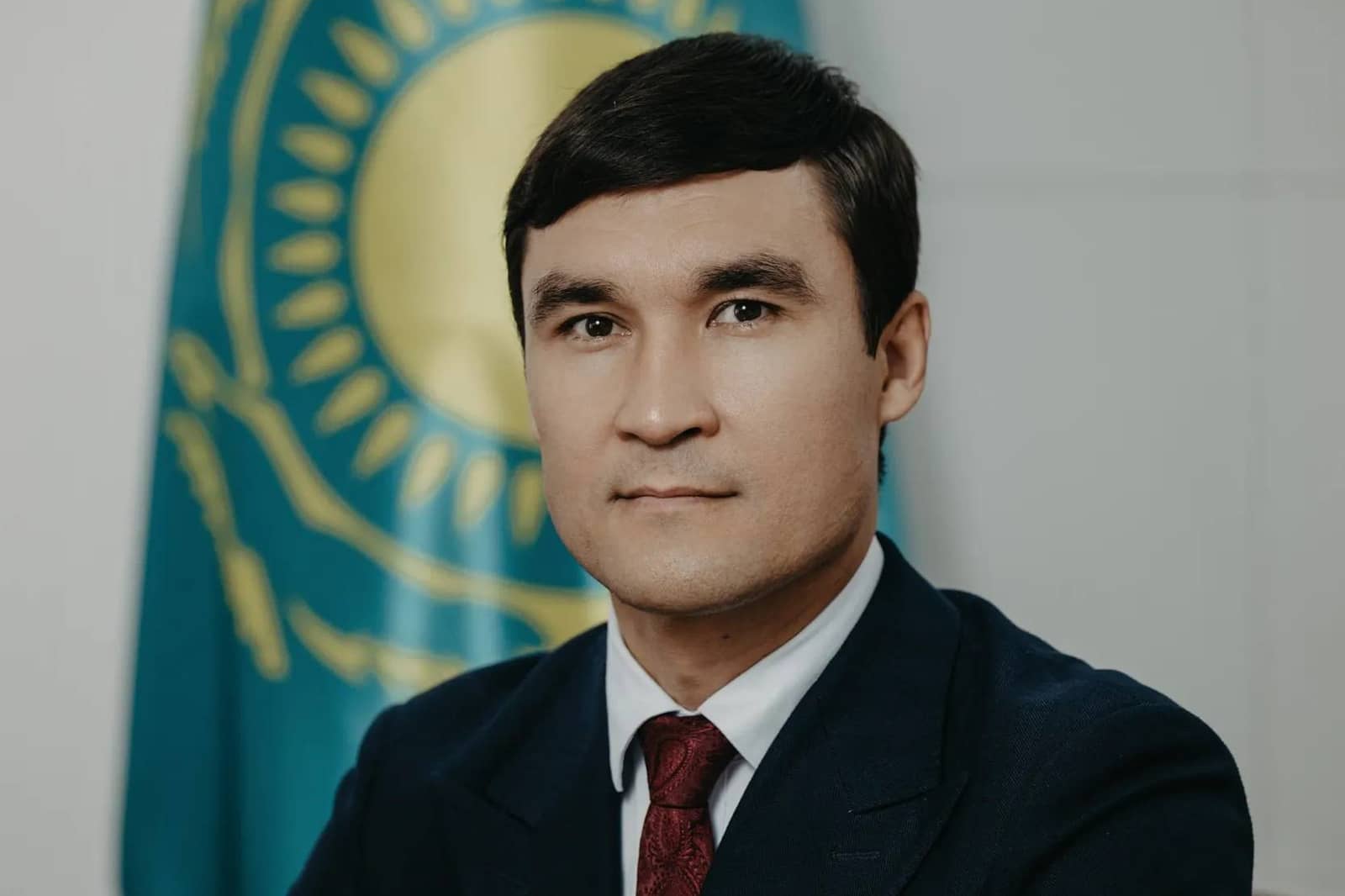 После конфликта с заместителем и вызвавший бурные обсуждения в обществе, Сапиев получил новую должность
