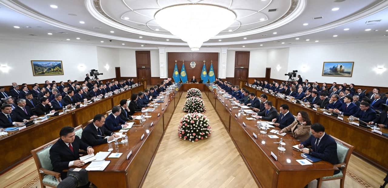 Экономика Казахстана выросла на 6,5%, но доходы населения отстают - Бектенов