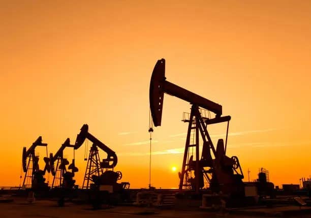 Нефть подорожала на 6% на фоне ситуации вокруг Ормузского пролива