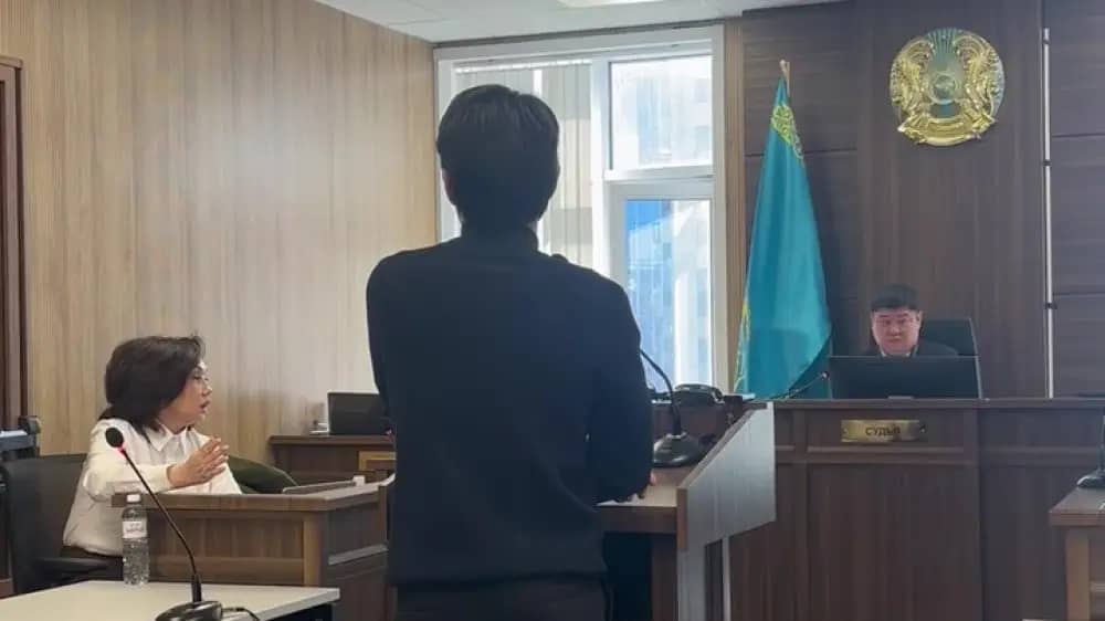 Танымал блогер Жанәбіловтер ісі бойынша сотта жауап берді