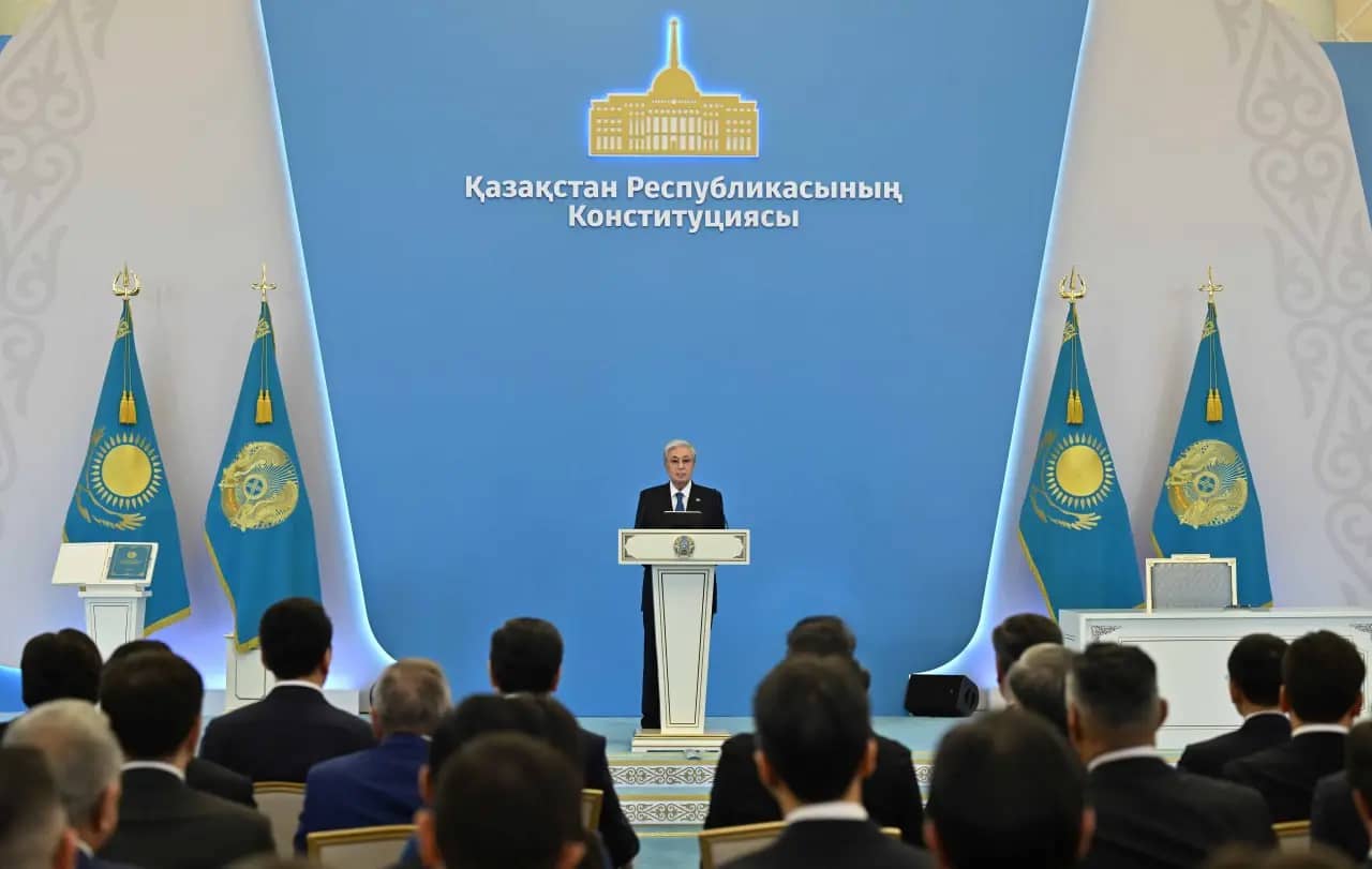 Пять новых конституционных законов внесут в Парламент Казахстана