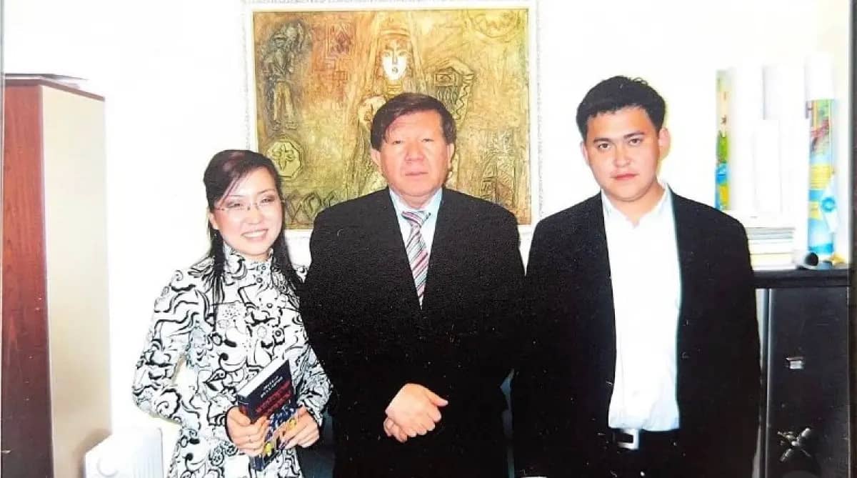 "He sheltered us at home": Famous journalist recalls kindness of Mukhtar Shakhanov