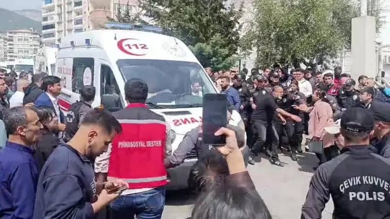 «Атасының тапаншасымен келген»: мектепте 9 адамды өлтірген оқушының соңғы видеосы тарады