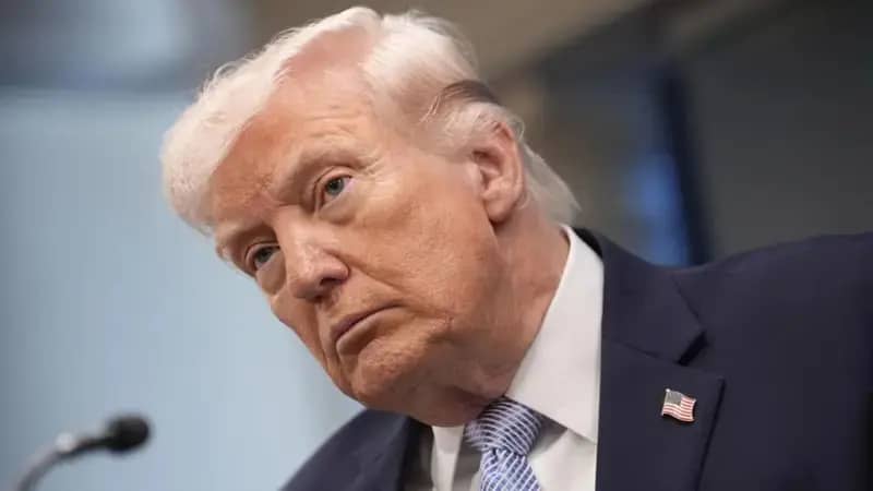 Трамп объявил о паузе в ударах по Ирану при условии открытия Ормузского пролива