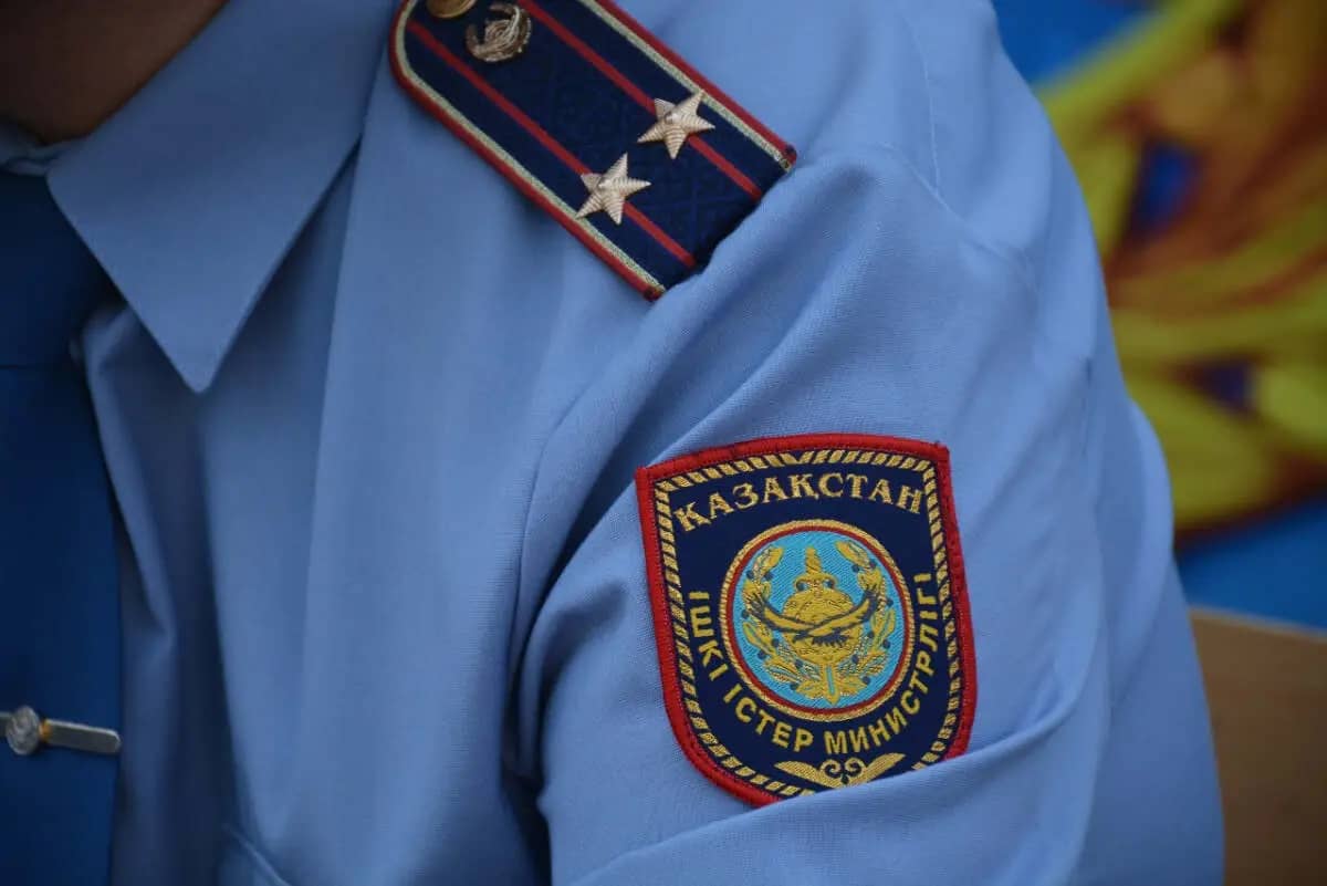 Former police officers convicted in Almaty for torturing and beating detainees with stun gun