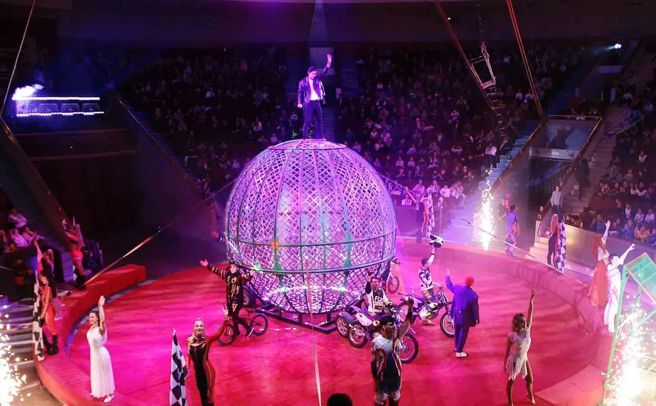 Circus show 'EXTREME' starts tour in Almaty