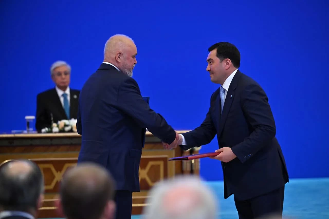 Казахстан и Россия обменялись соглашениями по строительству АЭС и другим проектам