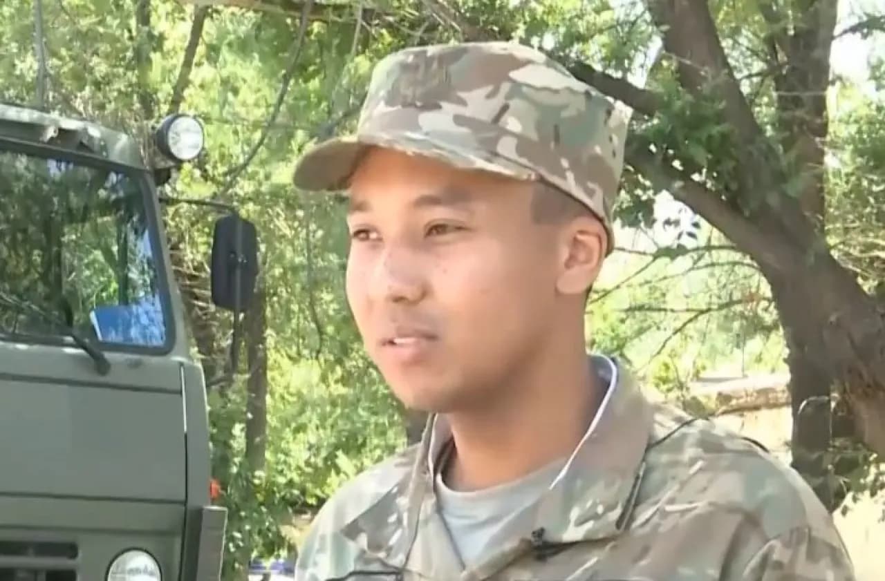     «Өзімді қазақстандық санаймын»: африкалық жігіт Ұлттық ұланда қызмет етіп жүр