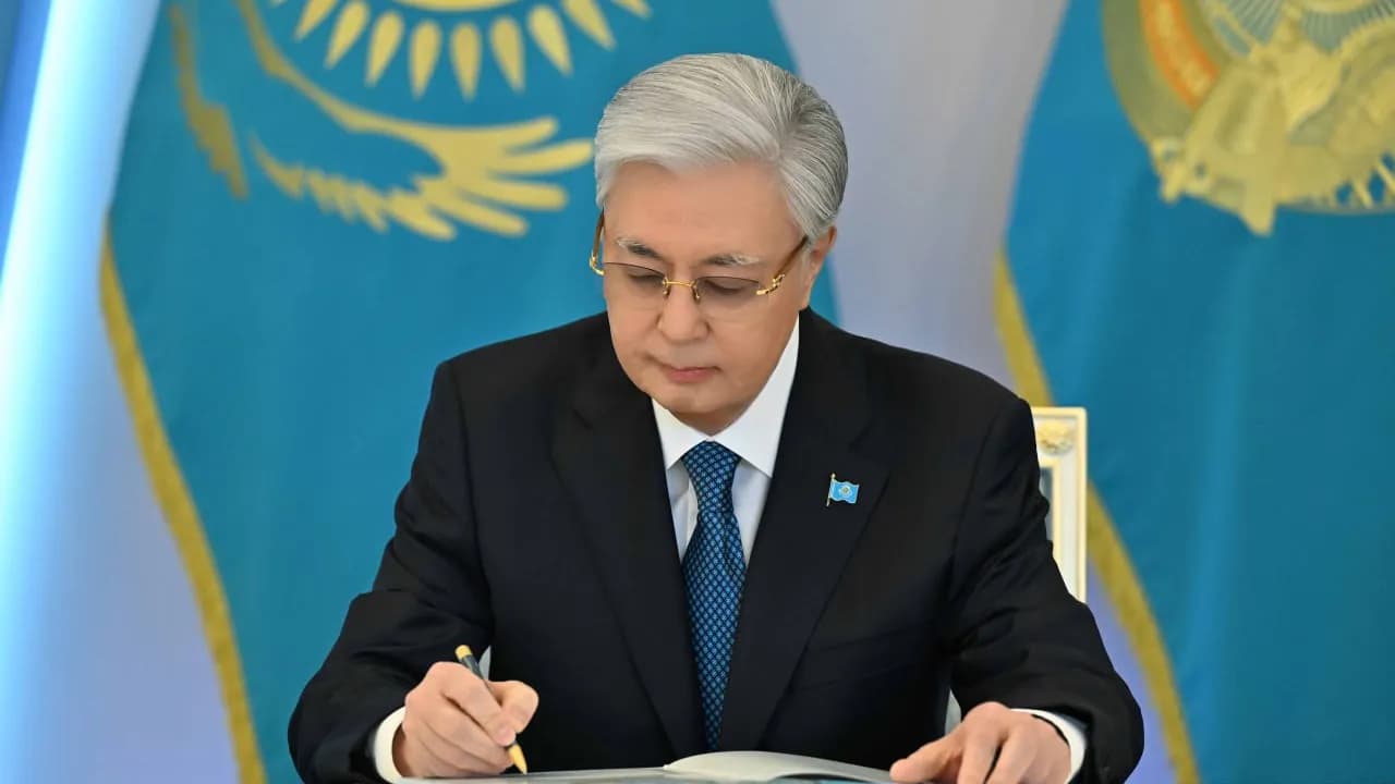 Токаев сменил послов Казахстана в Кыргызстане, Катаре, Венгрии и Сербии