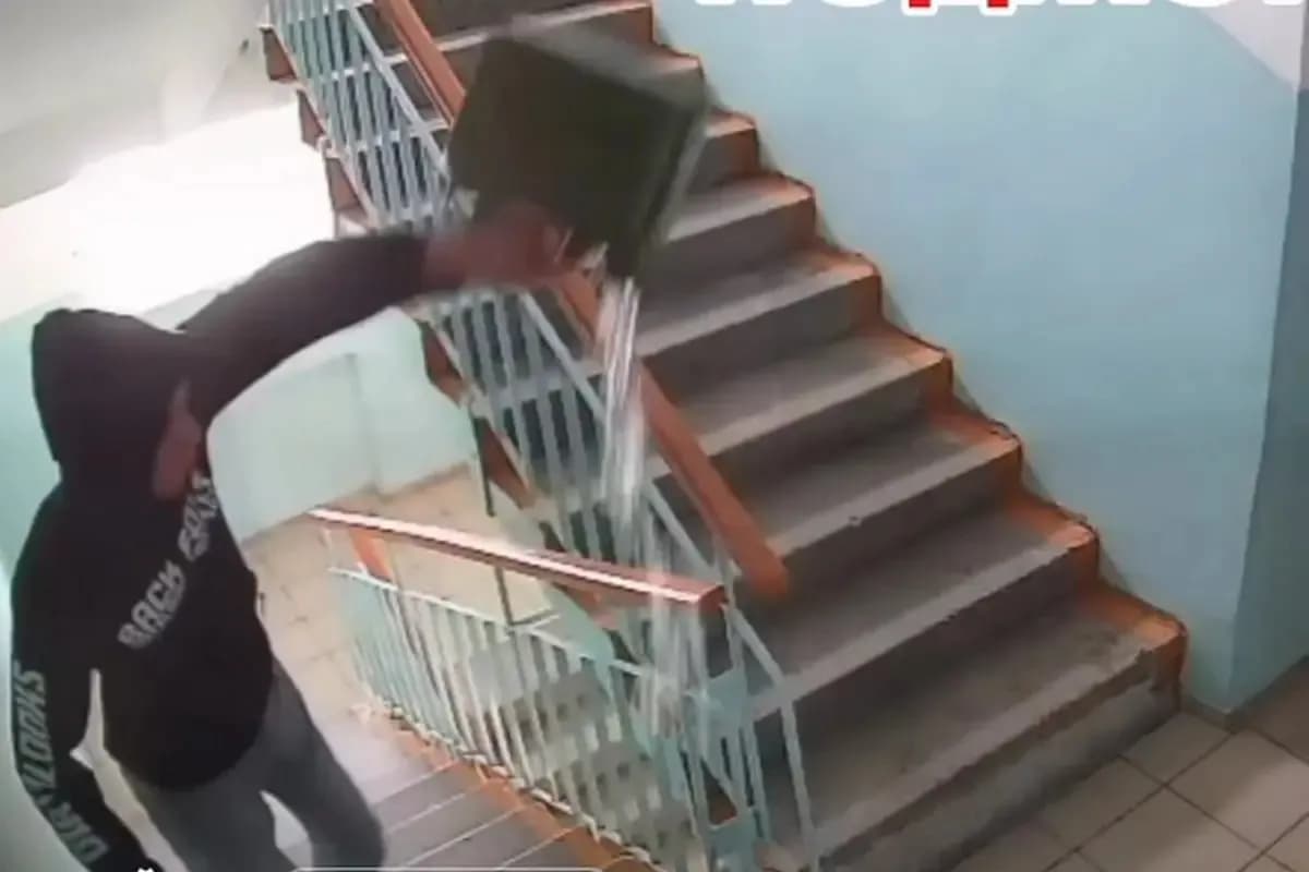 Житель Павлодара пытался поджечь подъезд жилого дома